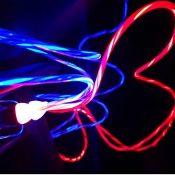 Světelná LED podložka POPPY s běžícím světlem na kabelu modrá/červená