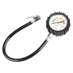 Přesný pneuměřič s hadičkou a ochrannou gumou do 12 BAR